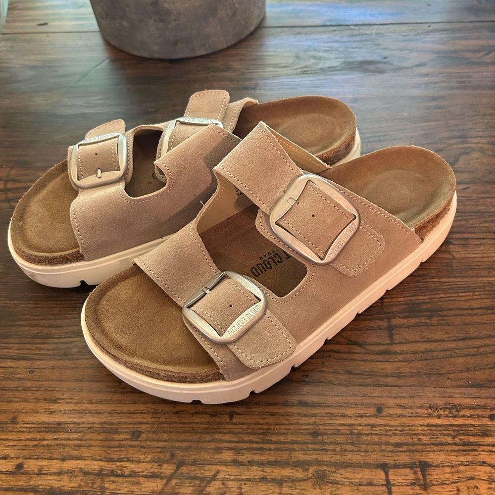 Women’s Project Cloud memory foam suede sandles